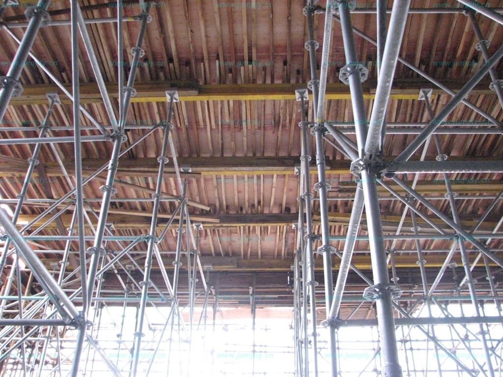 搭建建筑脚手架对配件有何要求？