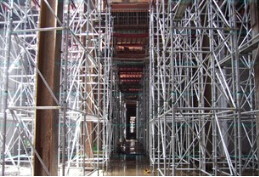 【地铁脚手架】建设你来做，危险我来挡